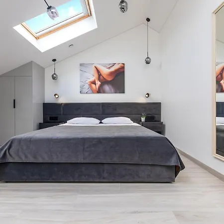Apartment M50 *